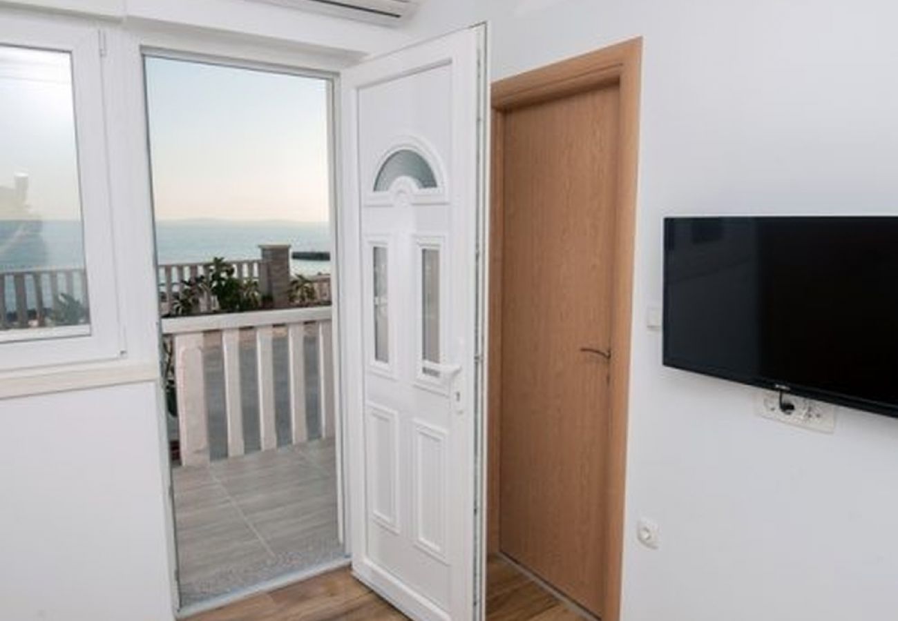 Appartement à Podstrana - Appartement dans Podstrana-Sv.Martin avec vue mer, Balcon, Climatisation, WIFI (5117-8)