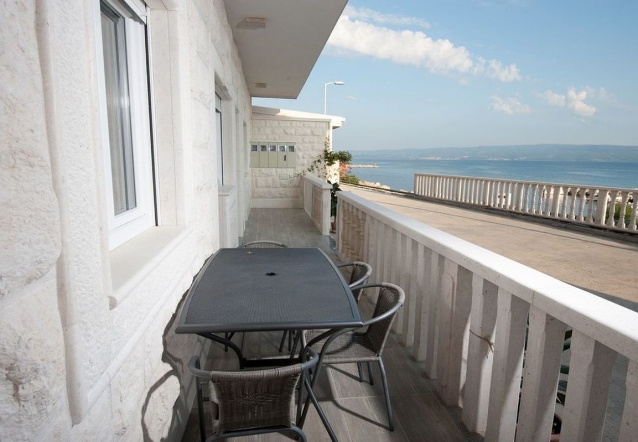 Appartement à Podstrana - Appartement dans Podstrana-Sv.Martin avec vue mer, Balcon, Climatisation, WIFI (5117-7)