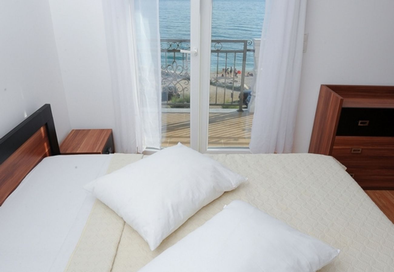 Appartement à Podstrana - Appartement dans Podstrana-Sv.Martin avec vue mer, Balcon, Climatisation, WIFI (5117-6)