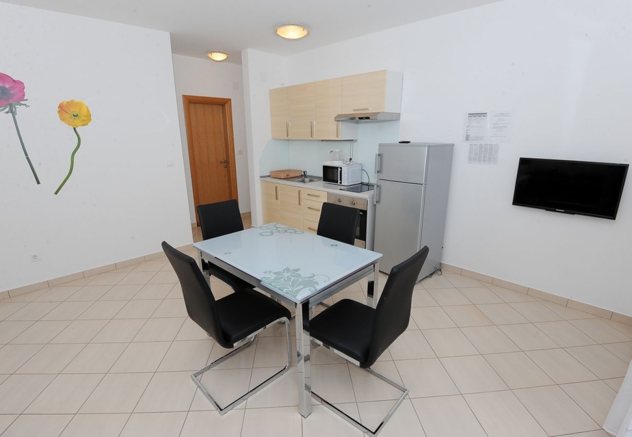 Appartement à Podstrana - Appartement dans Podstrana-Sv.Martin avec vue mer, terrasse, Climatisation, WIFI (5117-2)