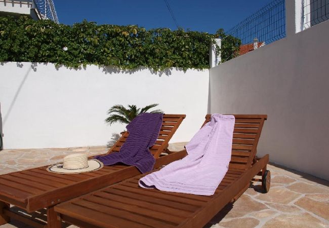 Maison à Milna - Maison de vacances dans Milna avec terrasse, Climatisation, WIFI, Machine à laver (5123-1) Maison à Milna - Maison de vacances dans Milna avec terrasse, Climatisation, WIFI, Machine à laver (5123-1)