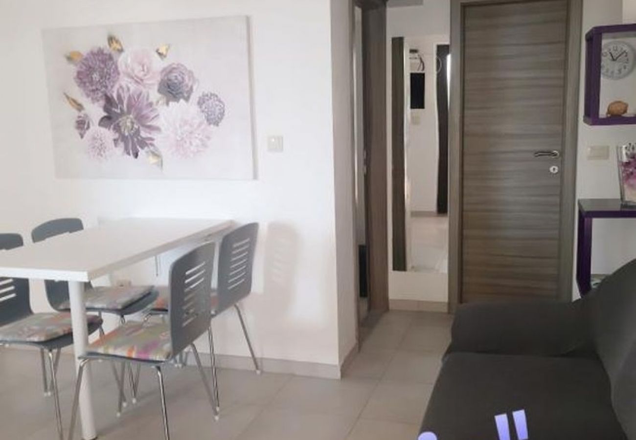 Appartement à Slatine - Appartement dans Slatine avec vue mer, terrasse, Climatisation, WIFI (5130-2)