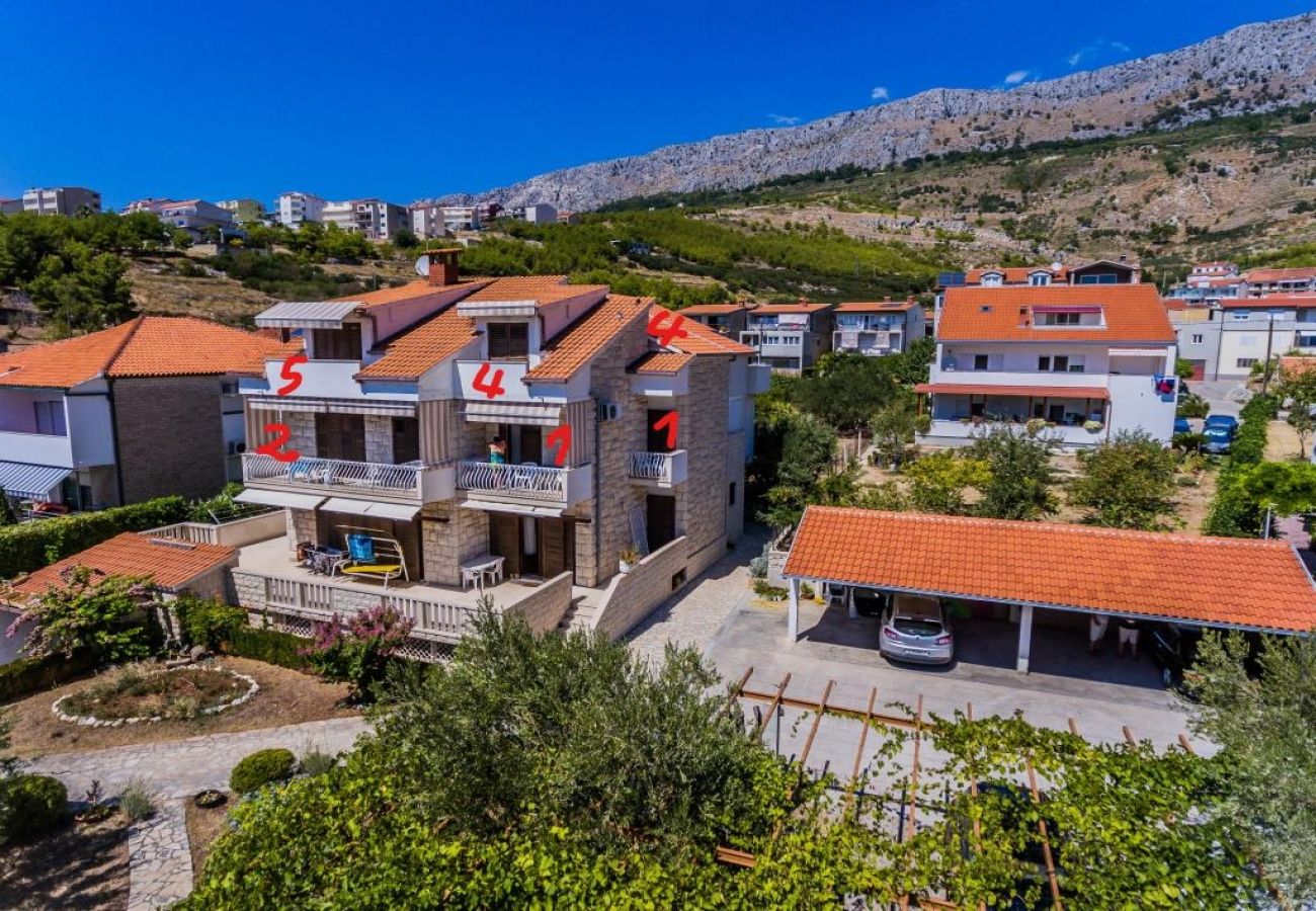 Studio à Dugi Rat - Appartement Studio dans Dugi Rat avec vue mer, Balcon, Climatisation, WIFI (5132-5)