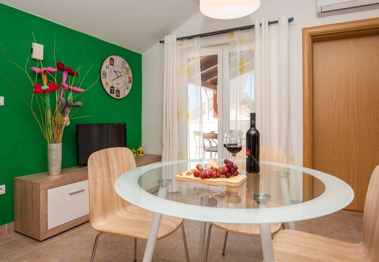 Appartement à Bol - Appartement dans Bol avec vue mer, terrasse, Climatisation, WIFI (5126-1)