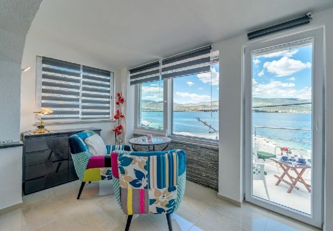 Appartement à Arbanija - Appartement dans Arbanija avec vue mer, Balcon, Climatisation, WIFI (5138-1) Appartement à Arbanija - Appartement dans Arbanija avec vue mer, Balcon, Climatisation, WIFI (5138-1)