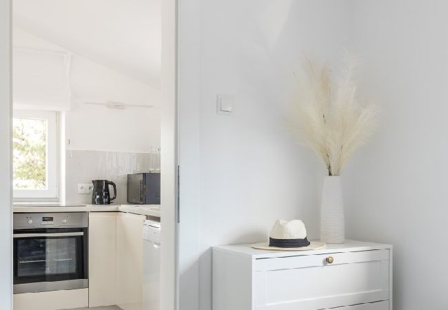 Appartement à Arbanija - Appartement dans Arbanija avec vue mer, terrasse, Climatisation, WIFI (5139-5) Appartement à Arbanija - Appartement dans Arbanija avec vue mer, terrasse, Climatisation, WIFI (5139-5)