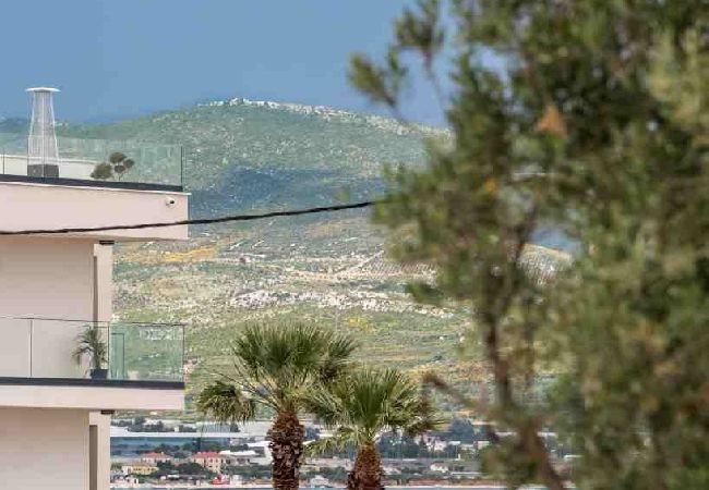 Appartement à Arbanija - Appartement dans Arbanija avec terrasse, Climatisation, WIFI (5139-4) Appartement à Arbanija - Appartement dans Arbanija avec terrasse, Climatisation, WIFI (5139-4)