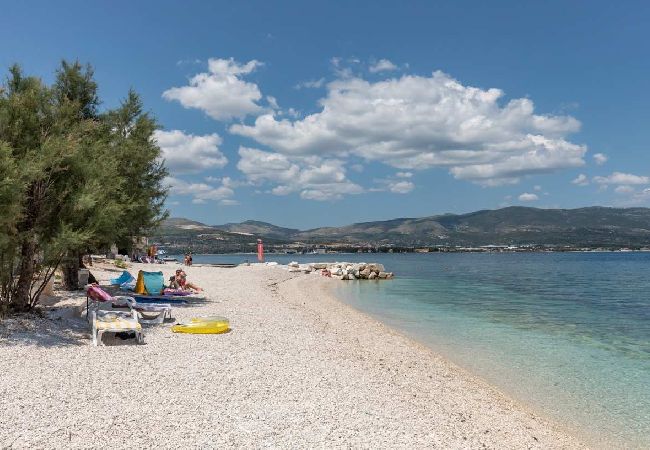 Appartement à Arbanija - Appartement dans Arbanija avec vue mer, terrasse, Climatisation, WIFI (5139-1) Appartement à Arbanija - Appartement dans Arbanija avec vue mer, terrasse, Climatisation, WIFI (5139-1)