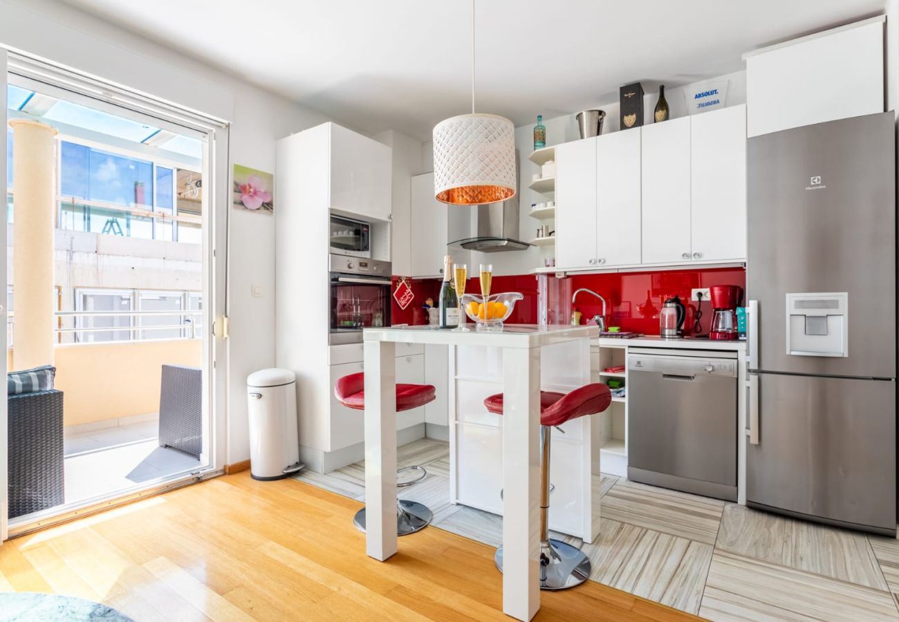 Appartement à Split - Appartement dans Split avec Balcon, Climatisation, WIFI (5141-1)