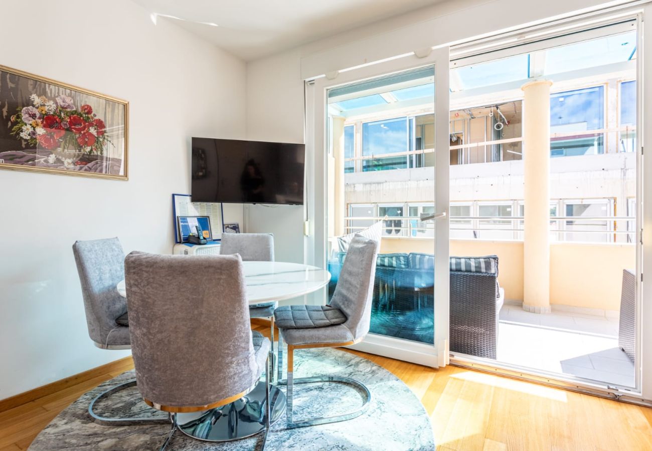 Appartement à Split - Appartement dans Split avec Balcon, Climatisation, WIFI (5141-1)