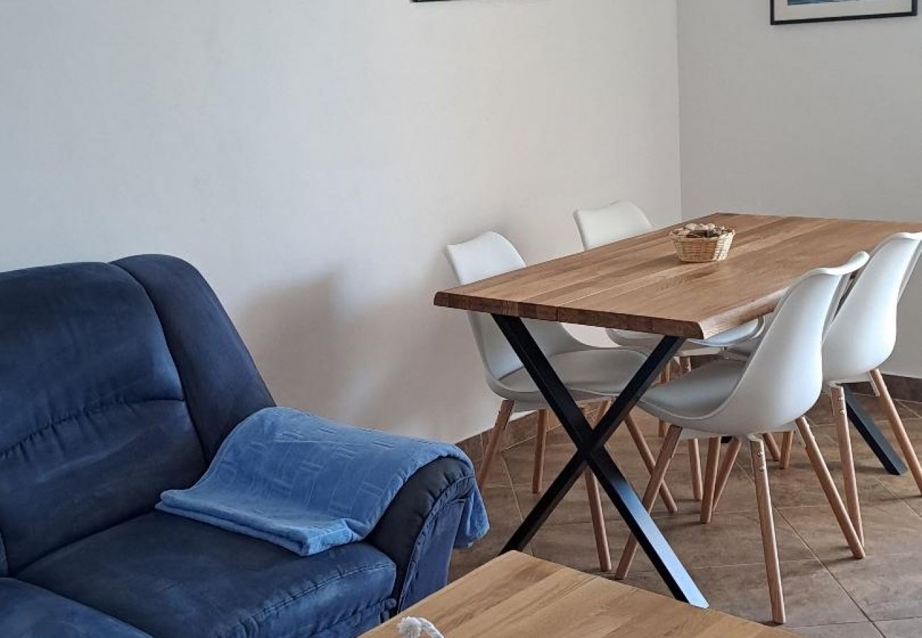 Appartement à Slatine - Appartement dans Slatine avec vue mer, terrasse, Climatisation, WIFI (5147-2)