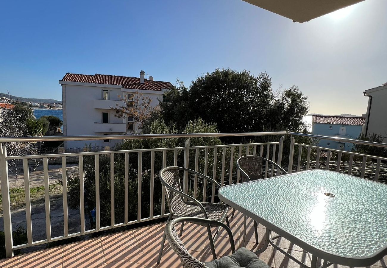 Appartement à Rogoznica - Appartement dans Rogoznica avec vue mer, Balcon, Climatisation, WIFI (5148-3)