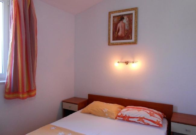 Appartement à Ražanj - Appartement dans Ražanj avec vue mer, Balcon, Climatisation, WIFI (5150-3) Appartement à Ražanj - Appartement dans Ražanj avec vue mer, Balcon, Climatisation, WIFI (5150-3)