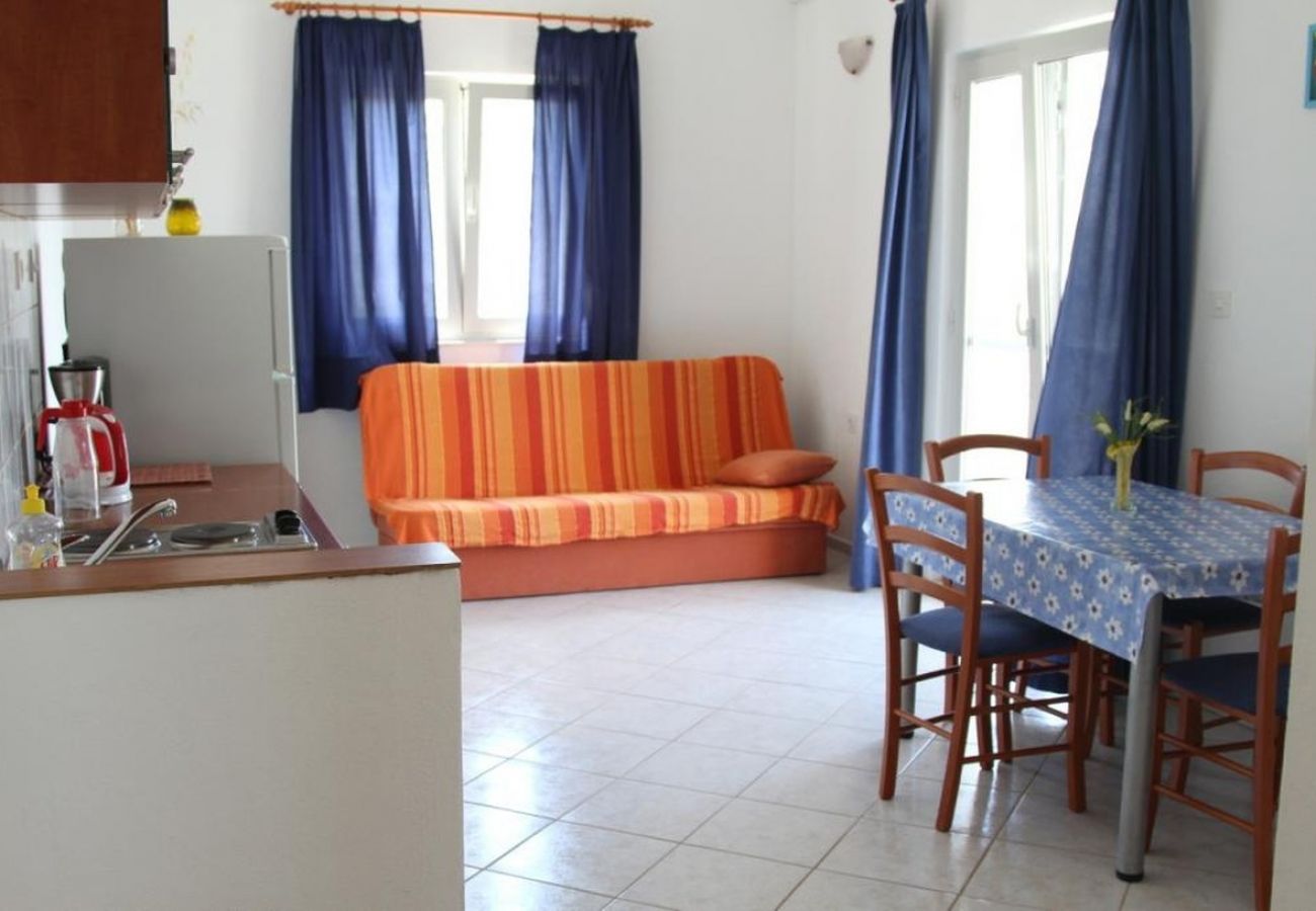 Appartement à Ražanj - Appartement dans Ražanj avec vue mer, Balcon, Climatisation, WIFI (5150-3)