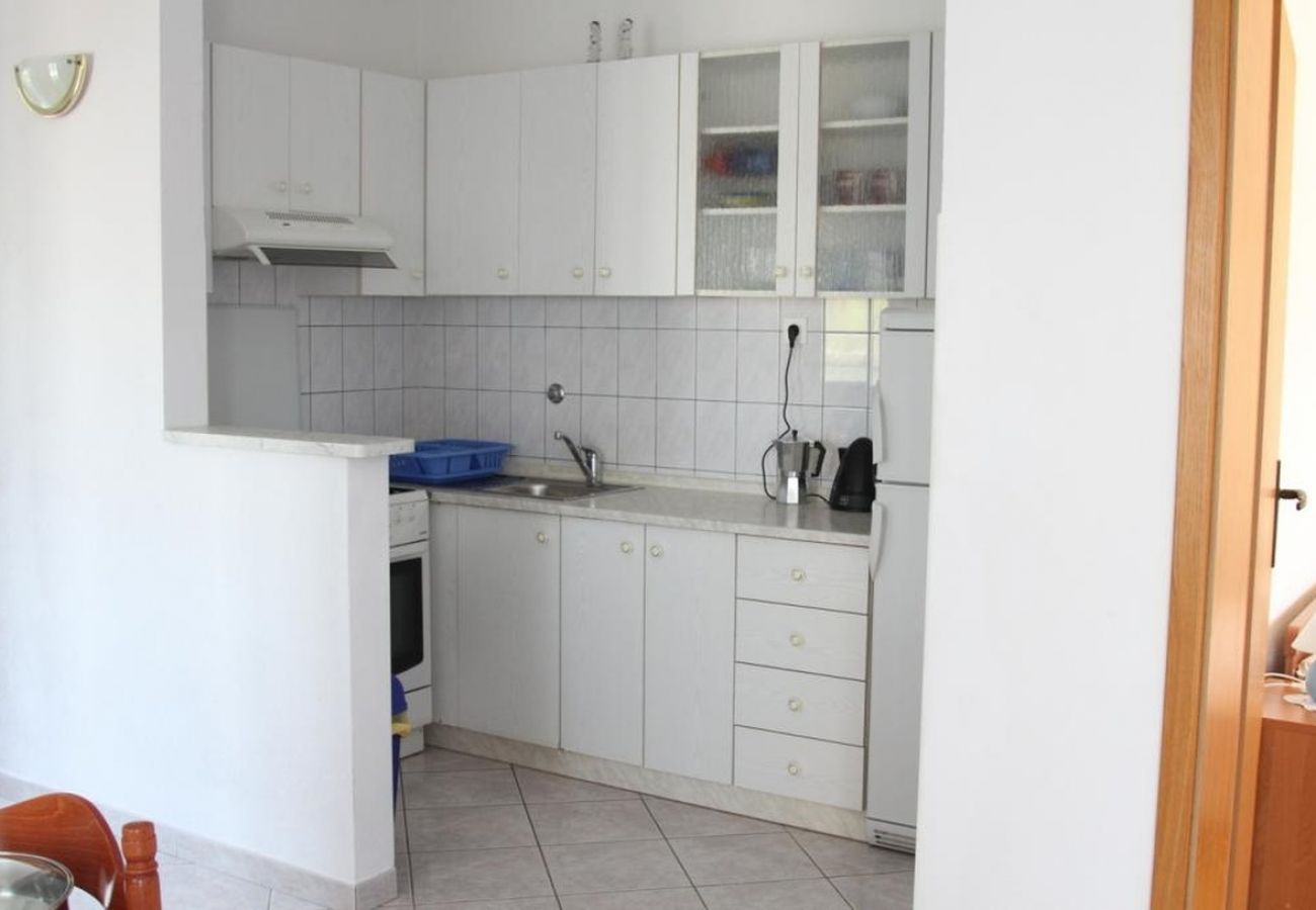 Appartement à Ražanj - Appartement dans Ražanj avec vue mer, terrasse, Climatisation, WIFI (5150-1)