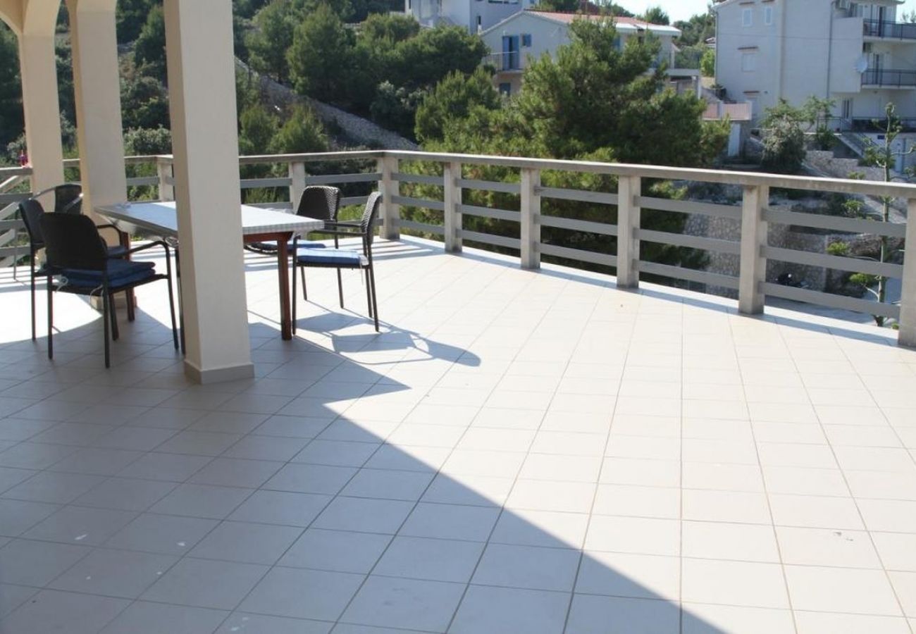 Appartement à Ražanj - Appartement dans Ražanj avec vue mer, terrasse, Climatisation, WIFI (5150-1)