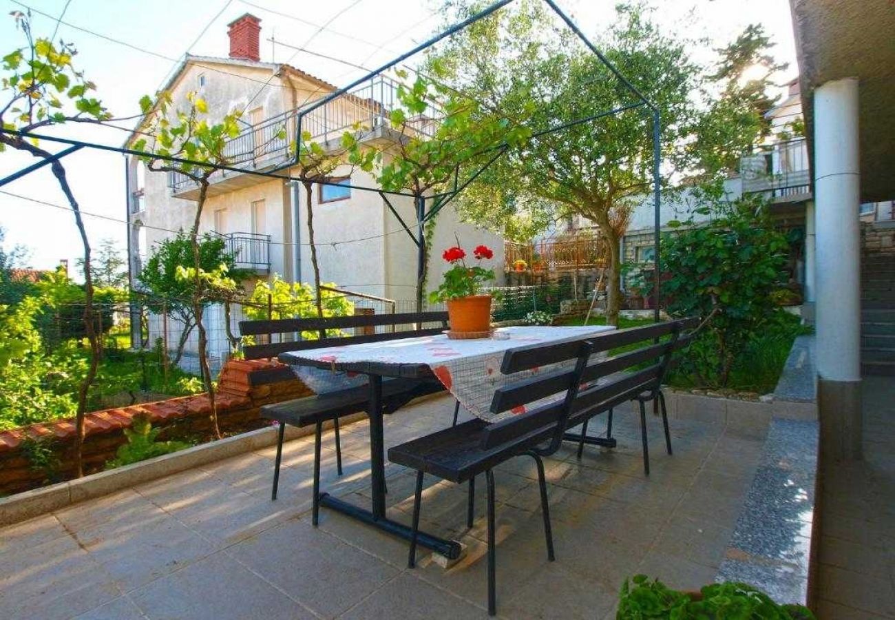 Appartement à Pula - Appartement dans Pula avec terrasse, Climatisation, WIFI, Machine à laver (633-6)