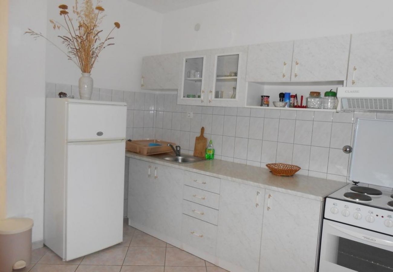 Appartement à Ražanj - Appartement dans Ražanj avec vue mer, terrasse, Climatisation, WIFI (5150-2)