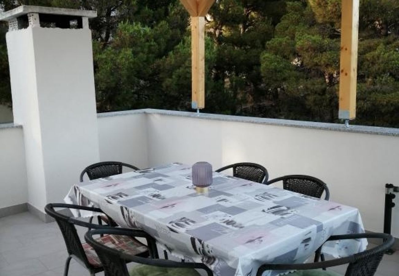 Appartement à Primošten - Appartement dans Primošten avec vue mer, terrasse, Climatisation, WIFI (5162-2)