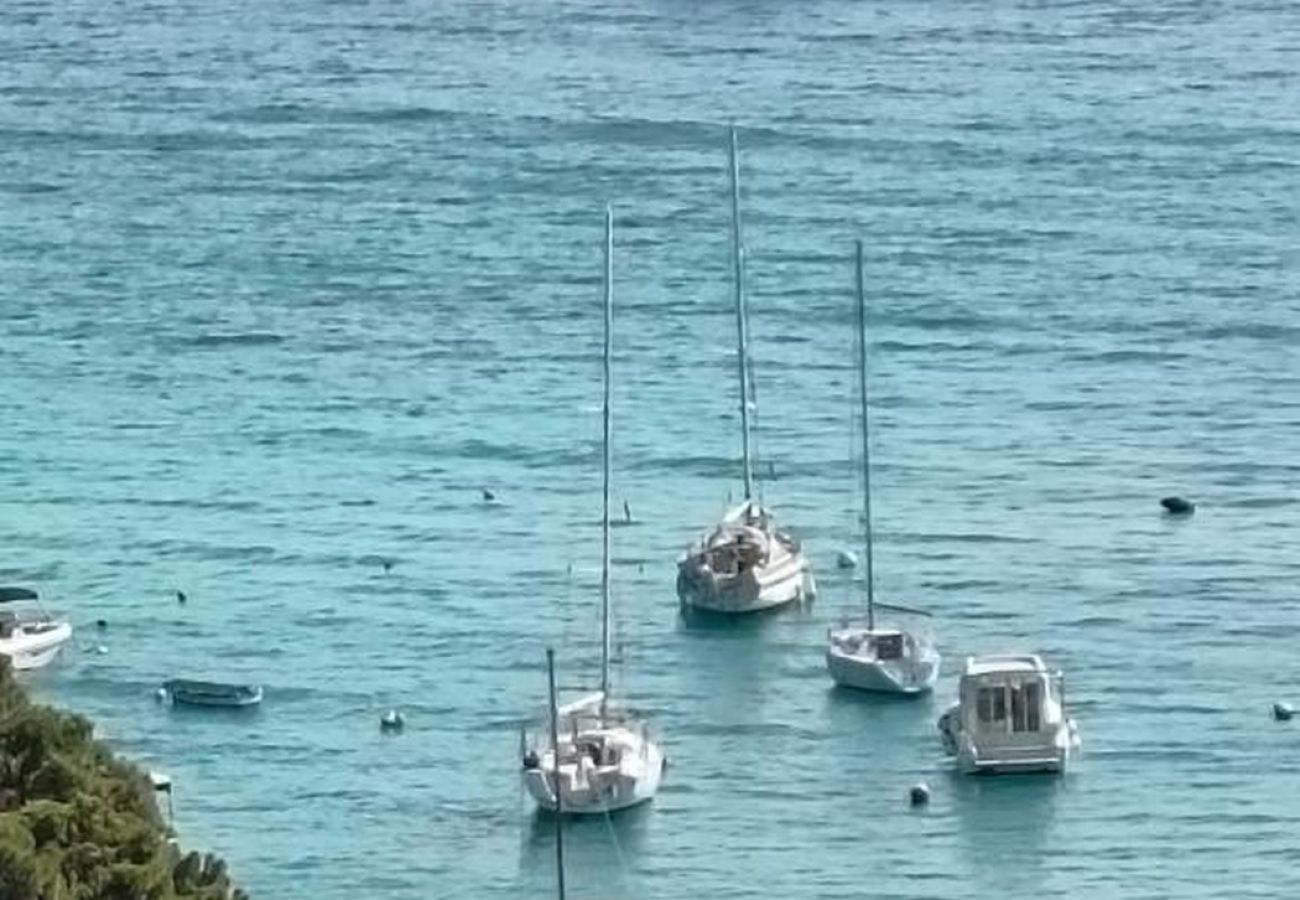 Appartement à Primošten - Appartement dans Primošten avec vue mer, terrasse, Climatisation, WIFI (5162-2)