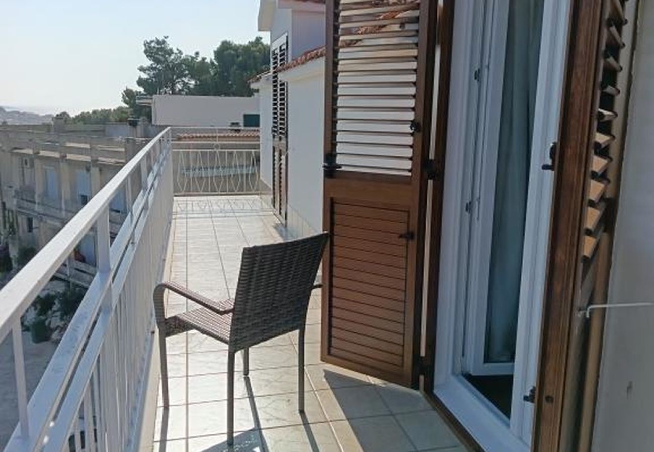 Appartement à Primošten - Appartement dans Primošten avec vue mer, terrasse, Climatisation, WIFI (5162-2)
