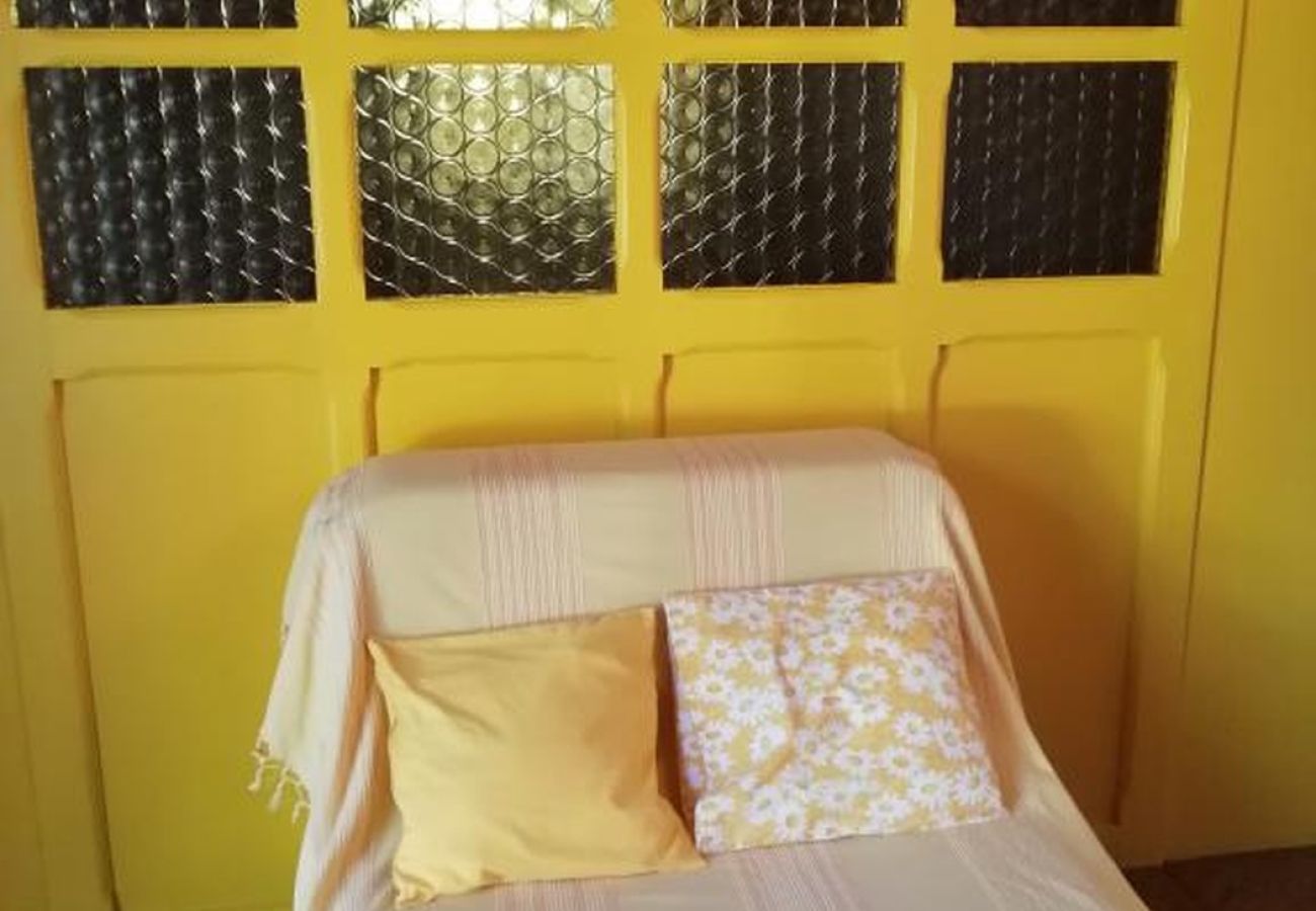 Appartement à Primošten - Appartement dans Primošten avec vue mer, terrasse, Climatisation, WIFI (5162-2)