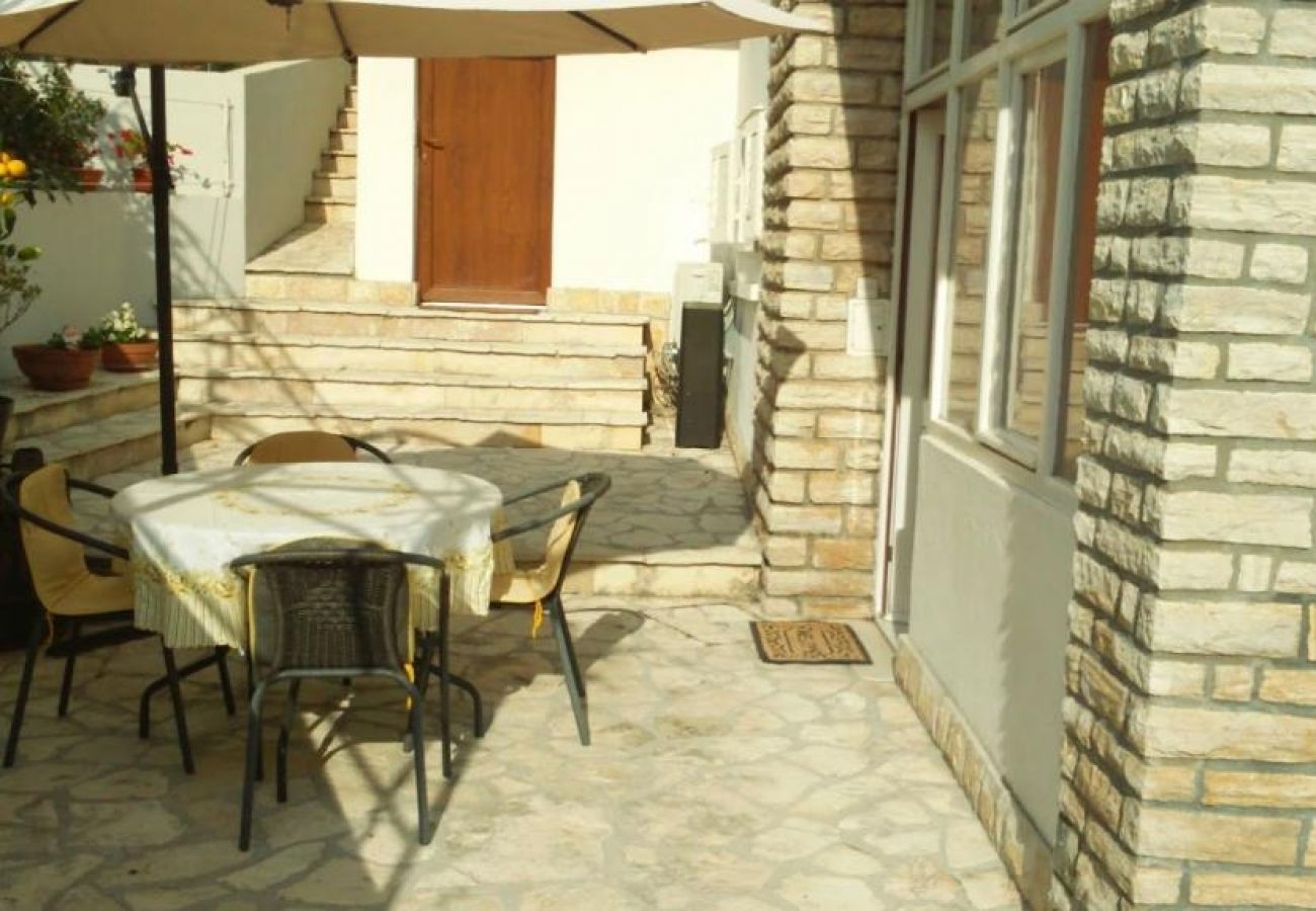 Appartement à Primošten - Appartement dans Primošten avec vue mer, terrasse, Climatisation, WIFI (5155-1)