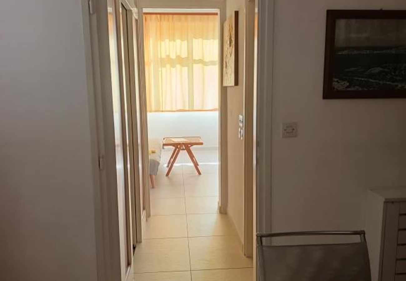 Appartement à Primošten - Appartement dans Primošten avec vue mer, terrasse, Climatisation, WIFI (5155-1)
