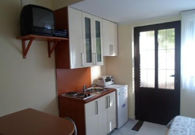 Studio à Rogoznica - Appartement Studio dans Rogoznica avec terrasse, Climatisation, WIFI (5153-5) Studio à Rogoznica - Appartement Studio dans Rogoznica avec terrasse, Climatisation, WIFI (5153-5)