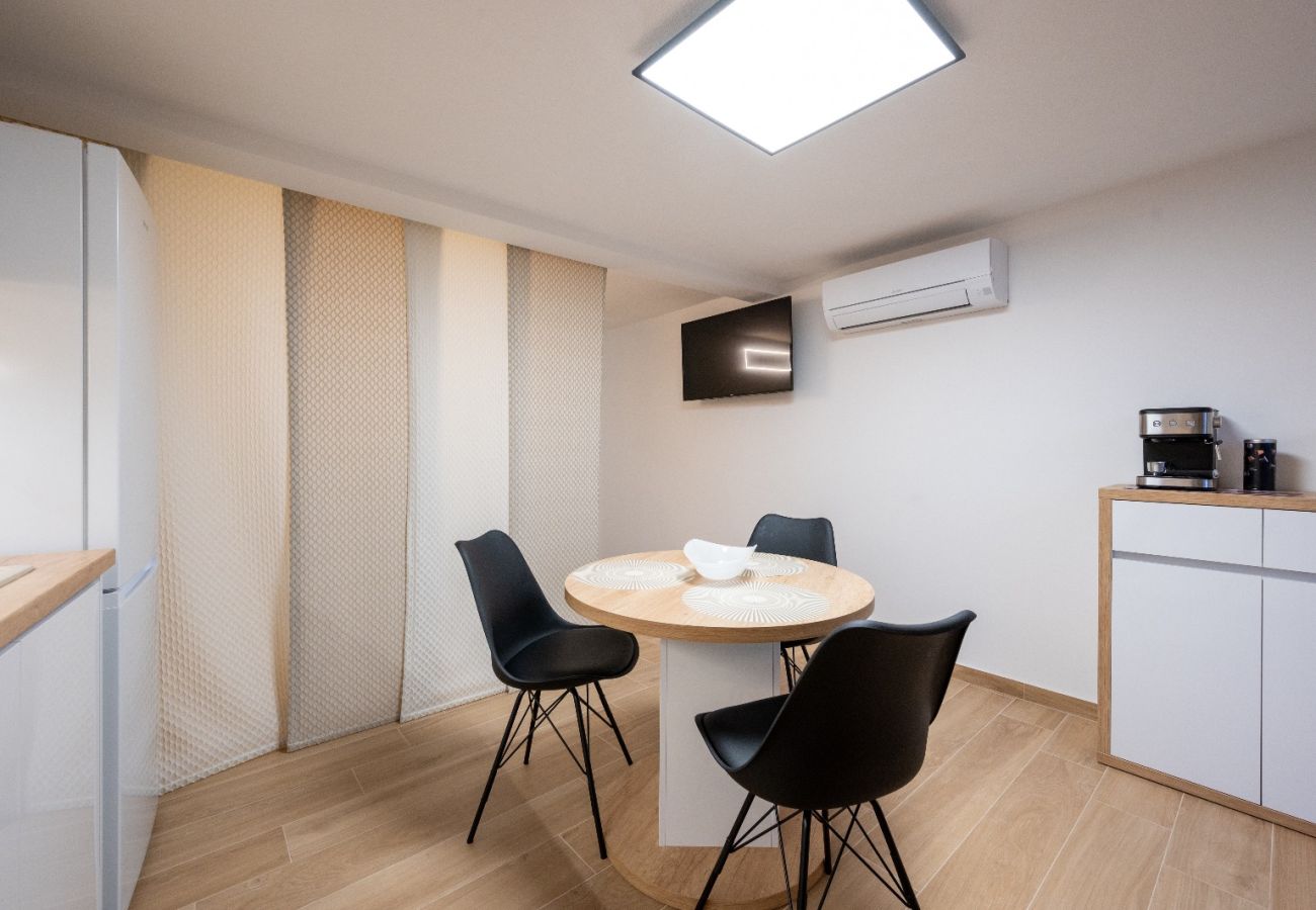 Studio à Mastrinka - Appartement Studio dans Mastrinka avec loggia, Climatisation, WIFI (5159-2)