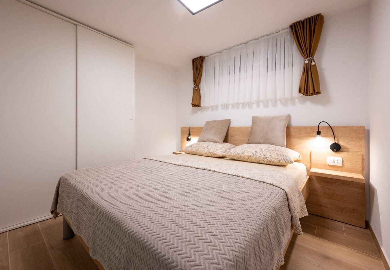 Studio à Mastrinka - Appartement Studio dans Mastrinka avec loggia, Climatisation, WIFI (5159-2)