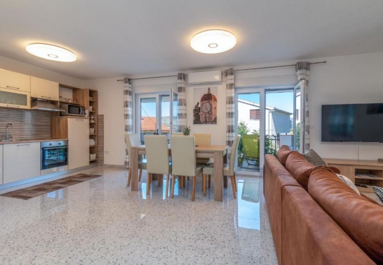 Appartement à Mastrinka - Appartement dans Mastrinka avec vue mer, terrasse, Climatisation, WIFI (5159-3)