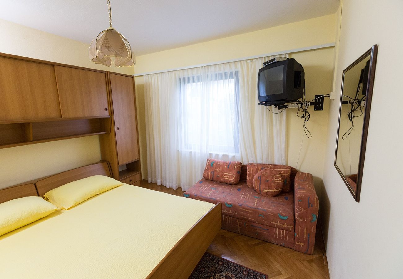 Appartement à Okrug Gornji - Appartement dans Okrug Gornji avec vue mer, Balcon, Climatisation, WIFI (5165-1)