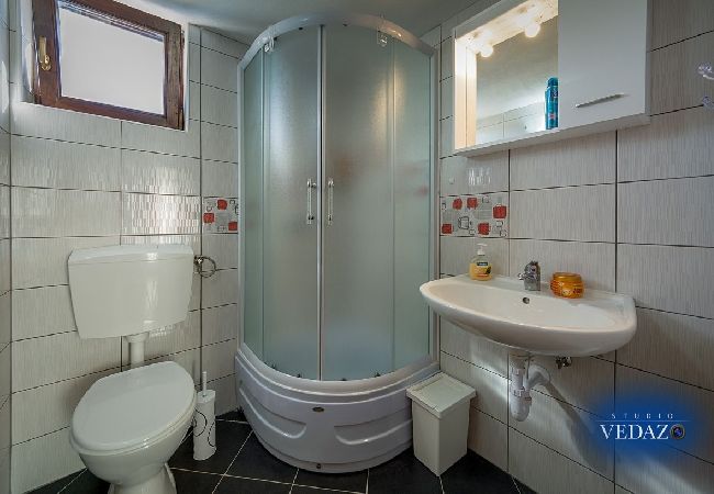 Appartement à Ražanj - Appartement dans Ražanj avec terrasse, Climatisation, WIFI, Machine à laver (4773-4) Appartement à Ražanj - Appartement dans Ražanj avec terrasse, Climatisation, WIFI, Machine à laver (4773-4)
