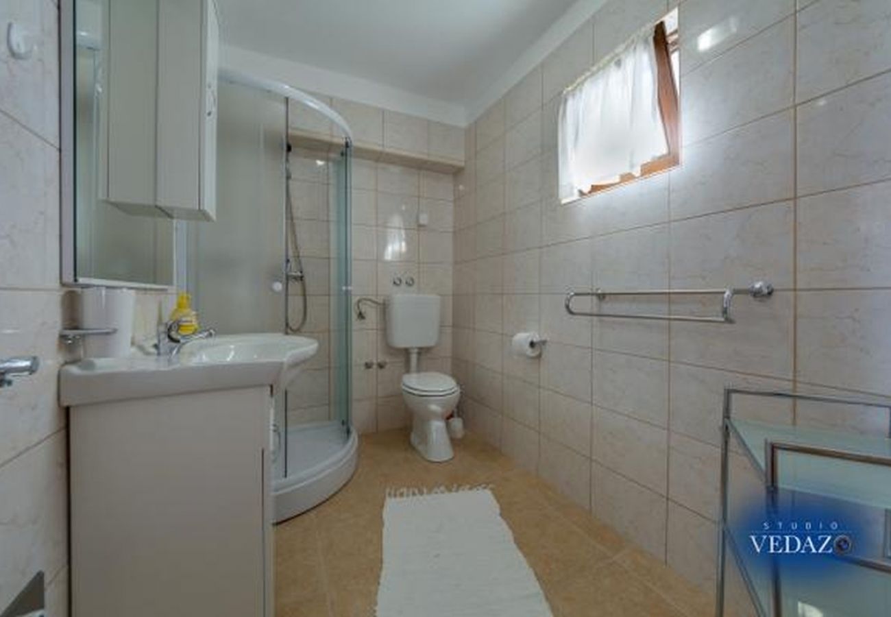 Appartement à Ražanj - Appartement dans Ražanj avec vue mer, terrasse, Climatisation, WIFI (4773-2)