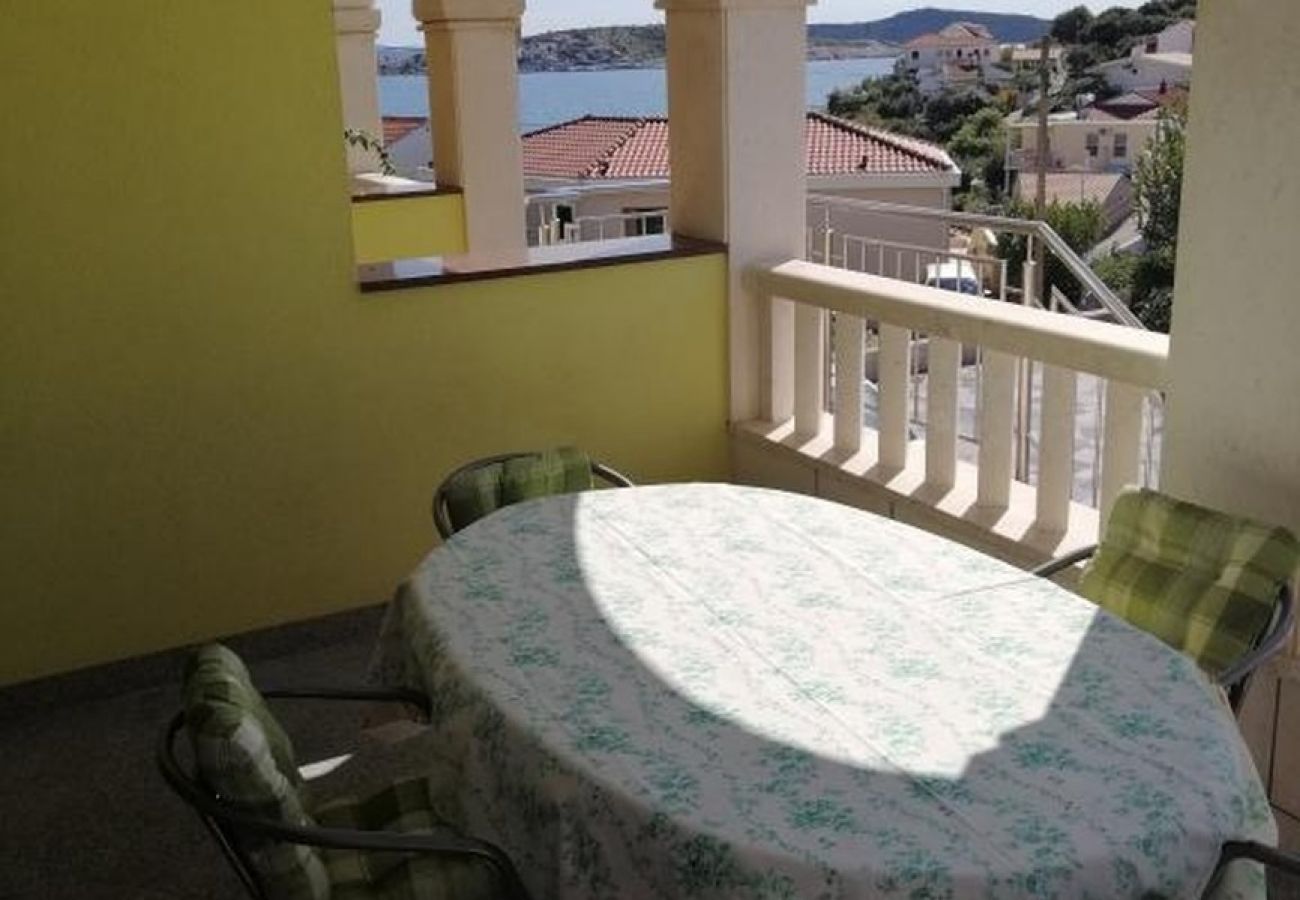 Appartement à Kanica - Appartement dans Kanica avec vue mer, terrasse, Climatisation, WIFI (5168-2)