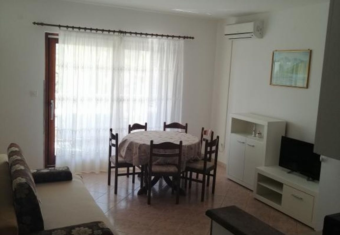 Appartement à Kanica - Appartement dans Kanica avec vue mer, terrasse, Climatisation, WIFI (5168-2)