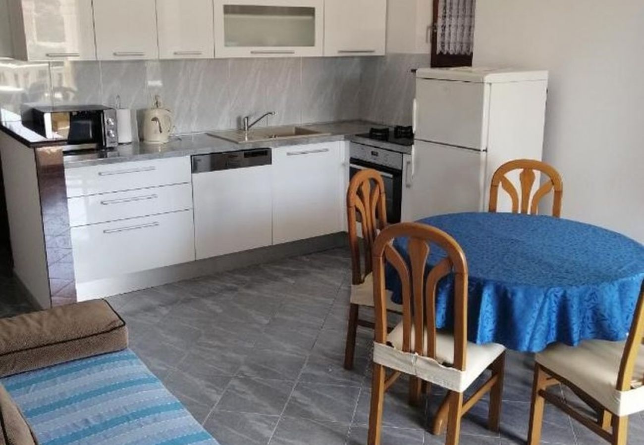 Appartement à Kanica - Appartement dans Kanica avec vue mer, terrasse, Climatisation, WIFI (5168-1)