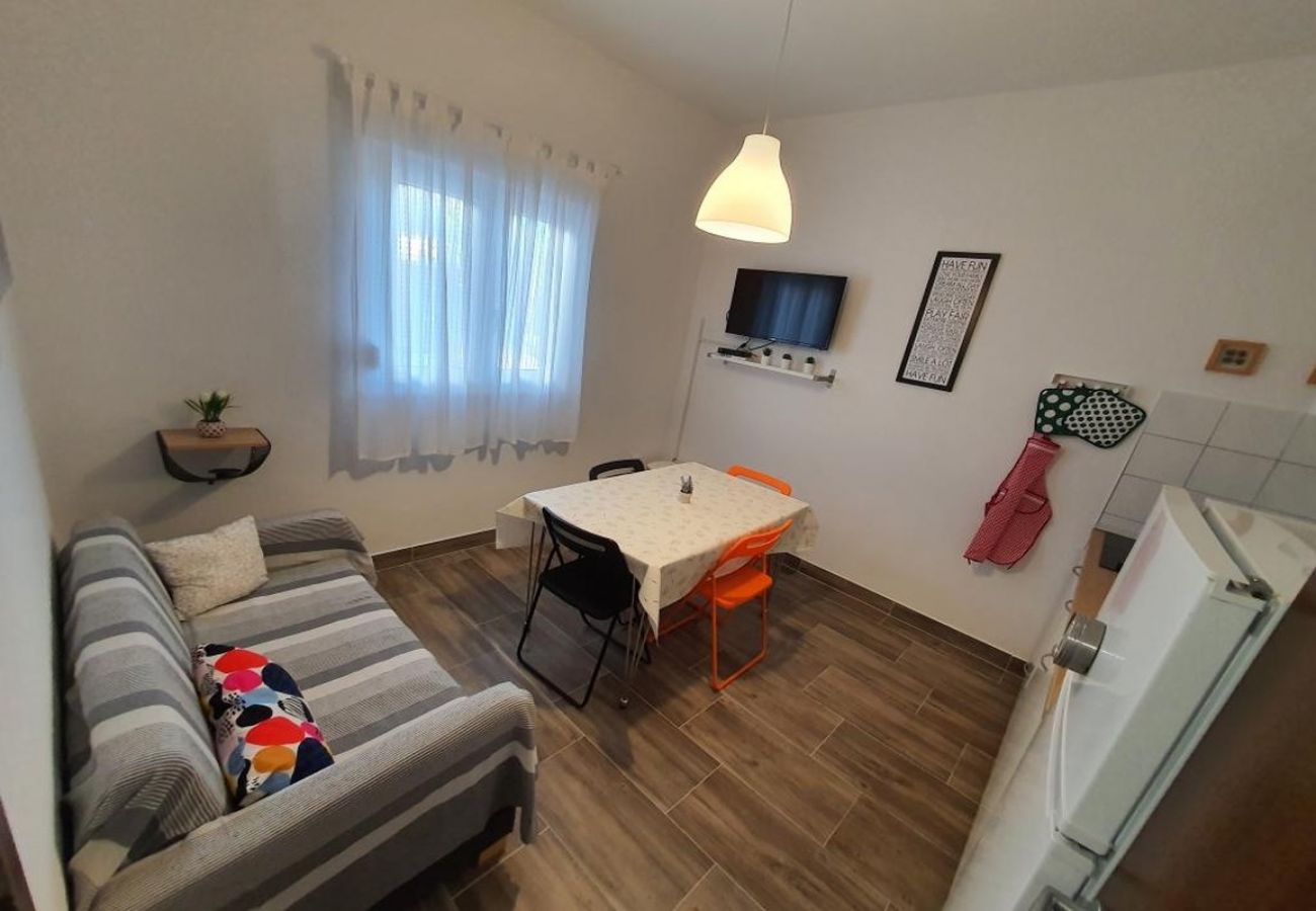 Appartement à Rogoznica - Appartement dans Rogoznica avec terrasse, Climatisation, WIFI (5170-1)