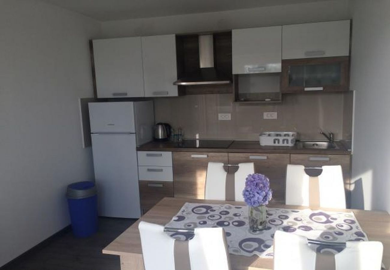 Appartement à Rogoznica - Appartement dans Rogoznica avec Balcon, Climatisation, WIFI, Machine à laver (5173-2)