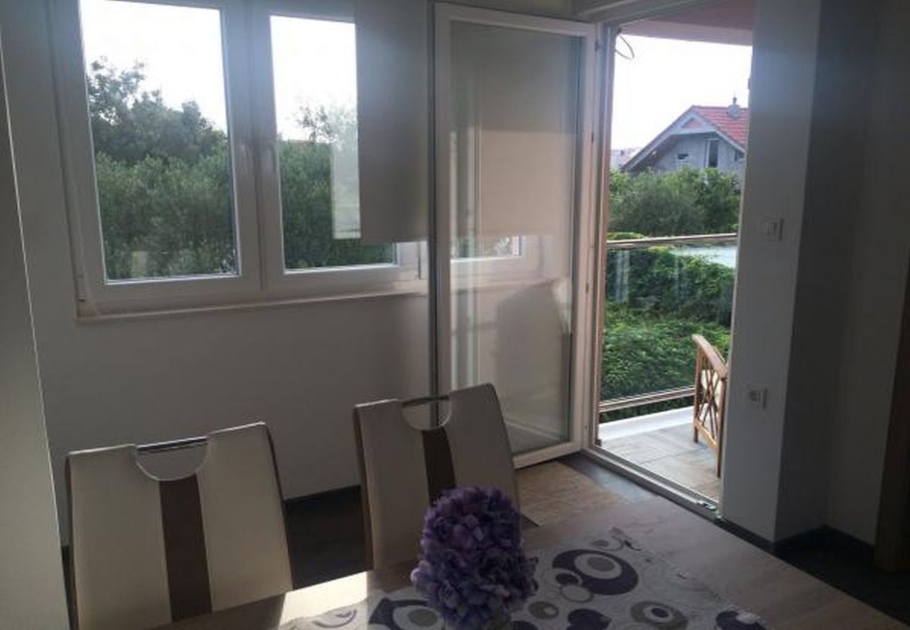 Appartement à Rogoznica - Appartement dans Rogoznica avec Balcon, Climatisation, WIFI, Machine à laver (5173-2)