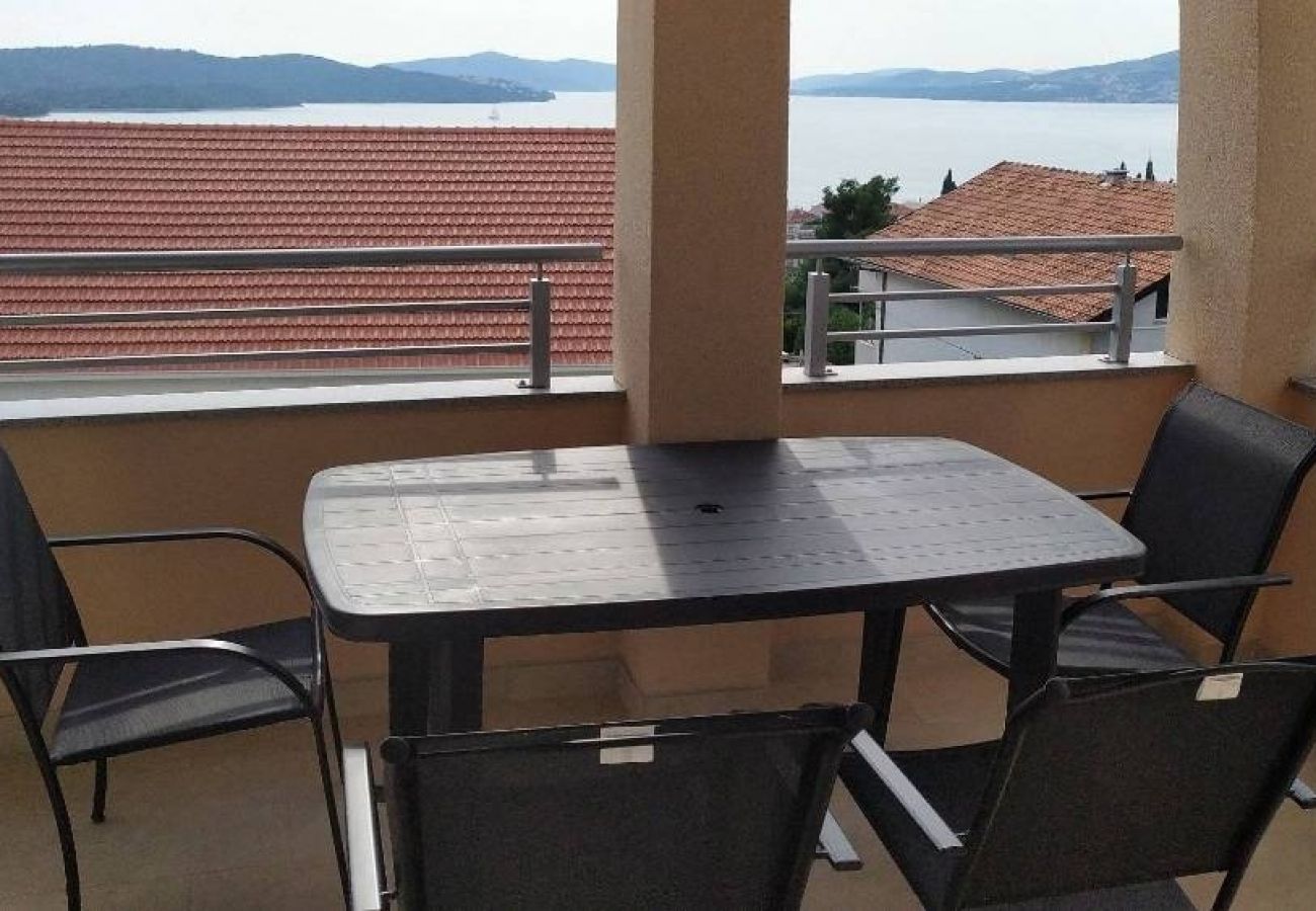 Appartement à Okrug Gornji - Appartement dans Okrug Gornji avec vue mer, Balcon, Climatisation, WIFI (5059-4)