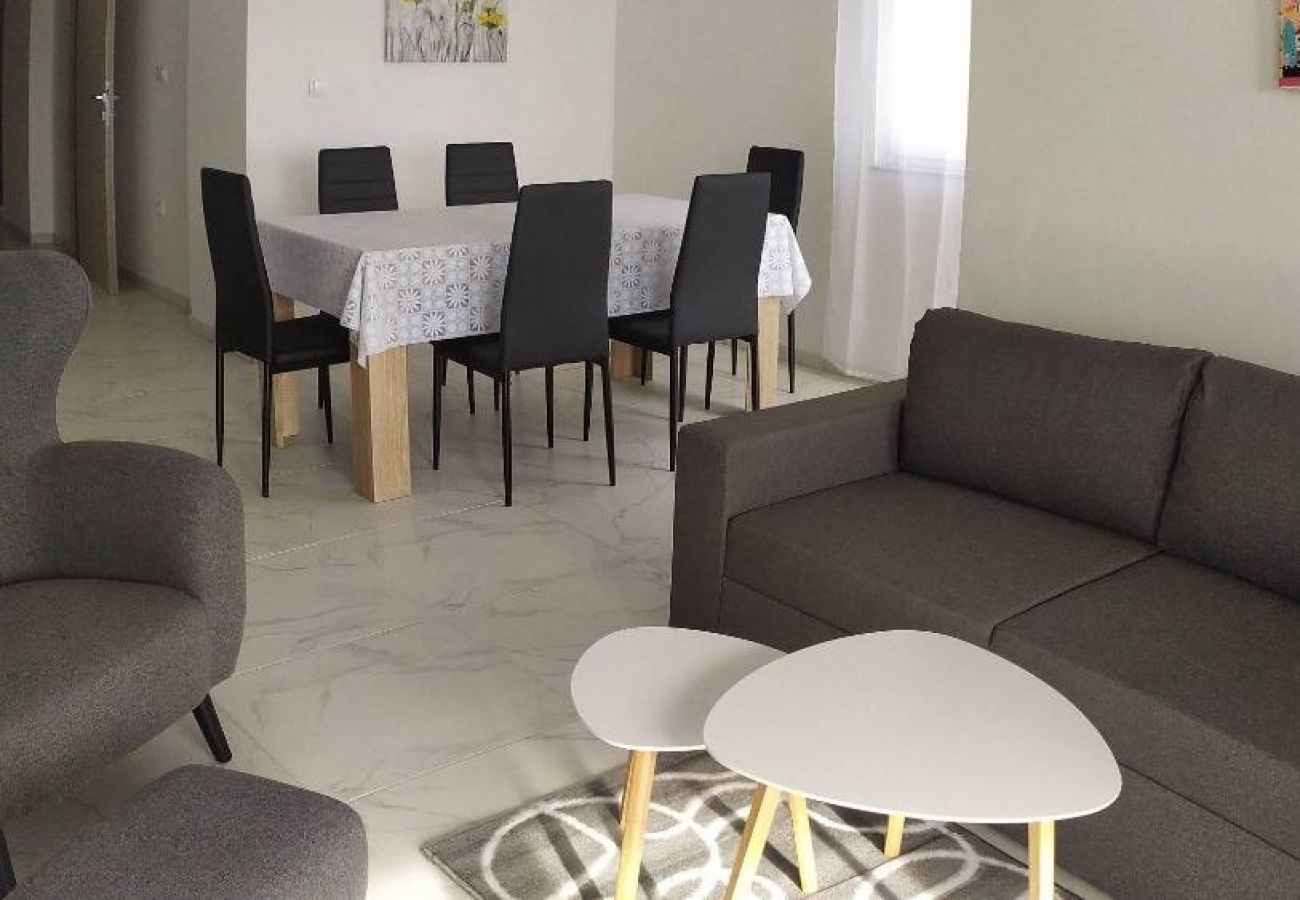 Appartement à Okrug Gornji - Appartement dans Okrug Gornji avec vue mer, Balcon, Climatisation, WIFI (5059-4)