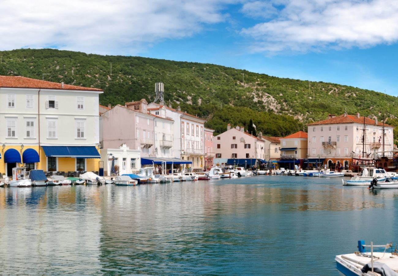 Chambres d'hôtes à Cres - Chambre dans Cres avec vue mer, Balcon, Climatisation, WIFI (4249-5)