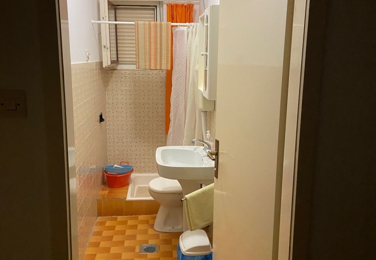 Chambres d'hôtes à Sukošan - Chambre dans Sukošan avec Balcon, Climatisation, WIFI (5188-1)