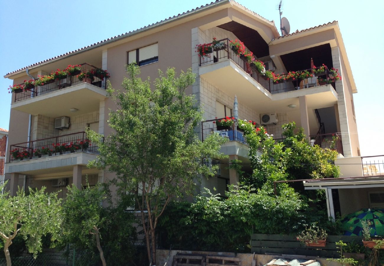 Chambres d'hôtes à Sukošan - Chambre dans Sukošan avec Balcon, Climatisation, WIFI (5188-3)