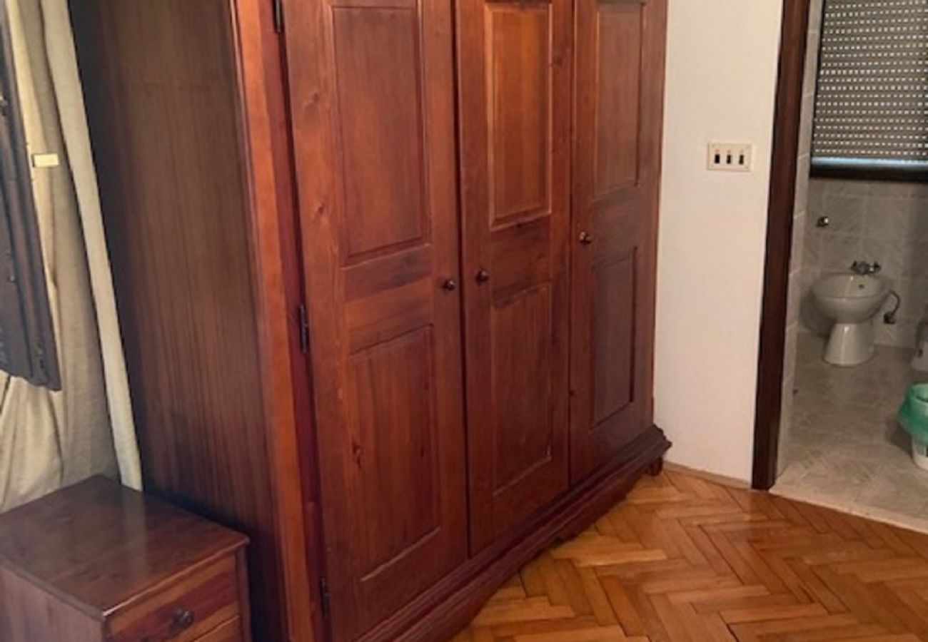 Chambres d'hôtes à Sukošan - Chambre dans Sukošan avec Balcon, Climatisation, WIFI (5188-4)