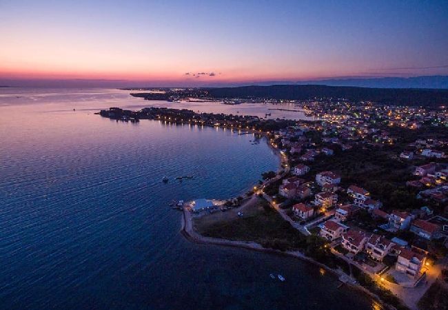 Chambres d'hôtes à Sukošan - Chambre dans Sukošan avec Balcon, Climatisation, WIFI (5188-7) Chambres d'hôtes à Sukošan - Chambre dans Sukošan avec Balcon, Climatisation, WIFI (5188-7)