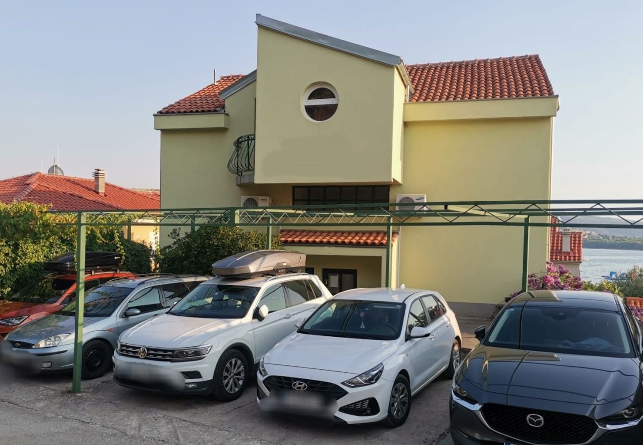 Appartement à Žaborić - Appartement dans Žaborić avec vue mer, Balcon, Climatisation, WIFI (5177-2)