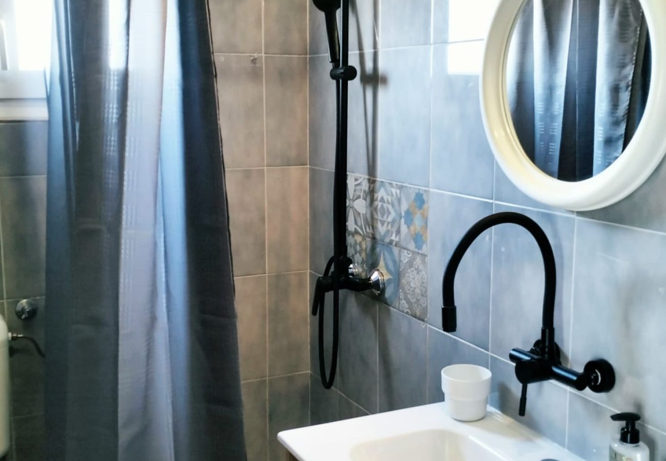 Appartement à Žaborić - Appartement dans Žaborić avec vue mer, Balcon, Climatisation, WIFI (5177-3)
